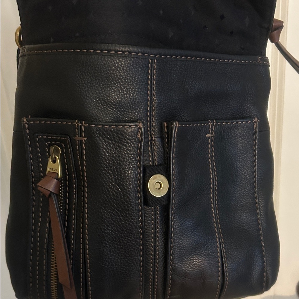 Fossil Black Leather Crossbody Bag - Picture 7 of 9